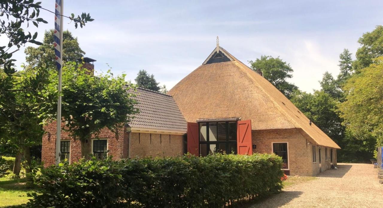 Landgoed Olterterp Lodges, kies een comfortabel huisje of appartement in bos met eigen entree, volledig ingerichte keuken en vele andere faciliteiten Buitenkant foto