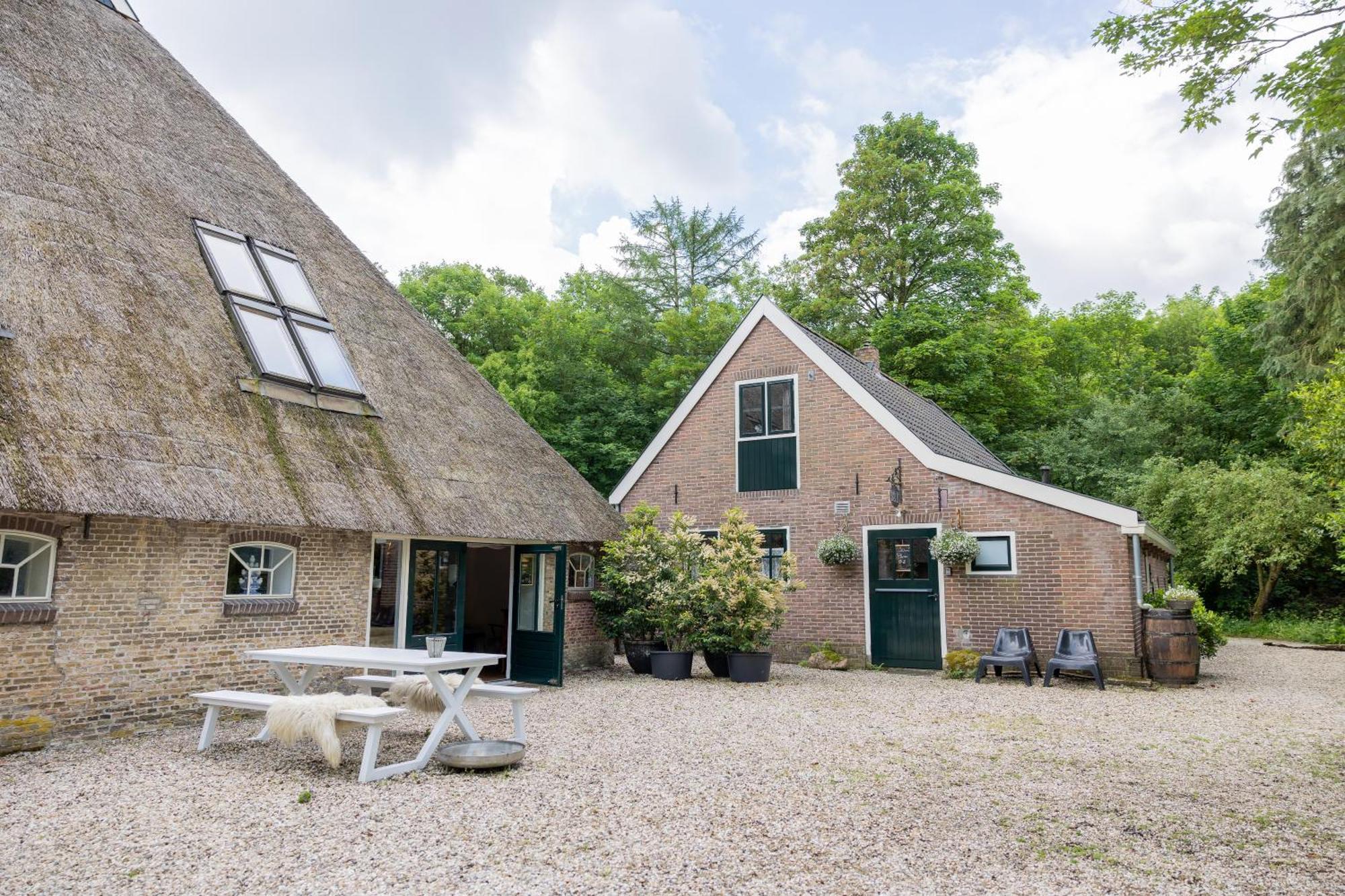 Landgoed Olterterp Lodges, kies een comfortabel huisje of appartement in bos met eigen entree, volledig ingerichte keuken en vele andere faciliteiten Buitenkant foto